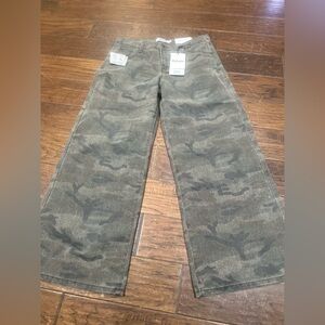 Refrain Camouflage Wide Leg Jeans NWT‎ size 11/30